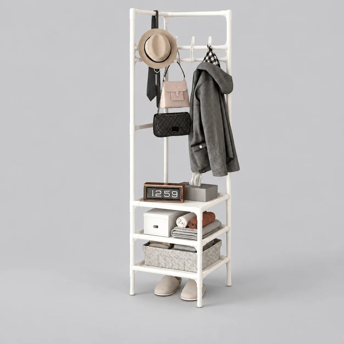 Porte-manteau meuble à chaussures blanc avec étagères, vue entière sur fond gris