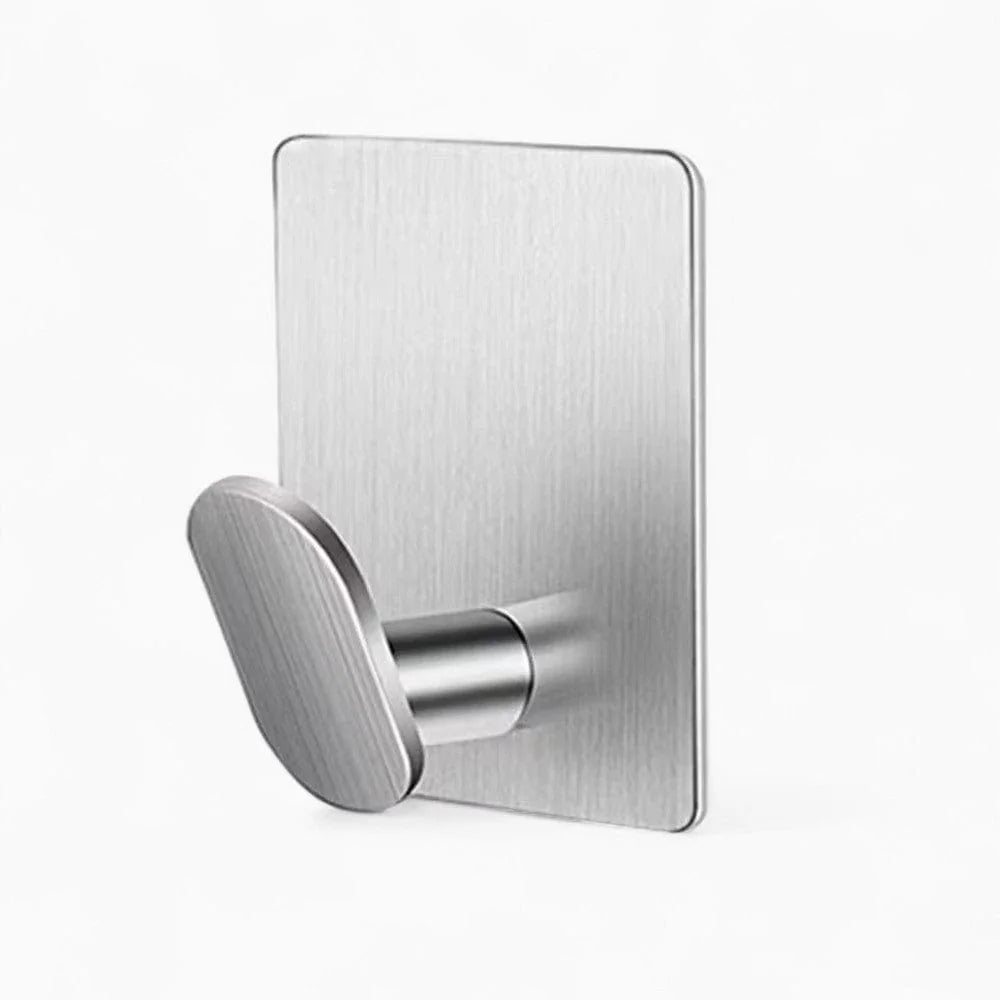 Photo d'origine d'un crochet argent avec plaque rectangulaire et tête ovale