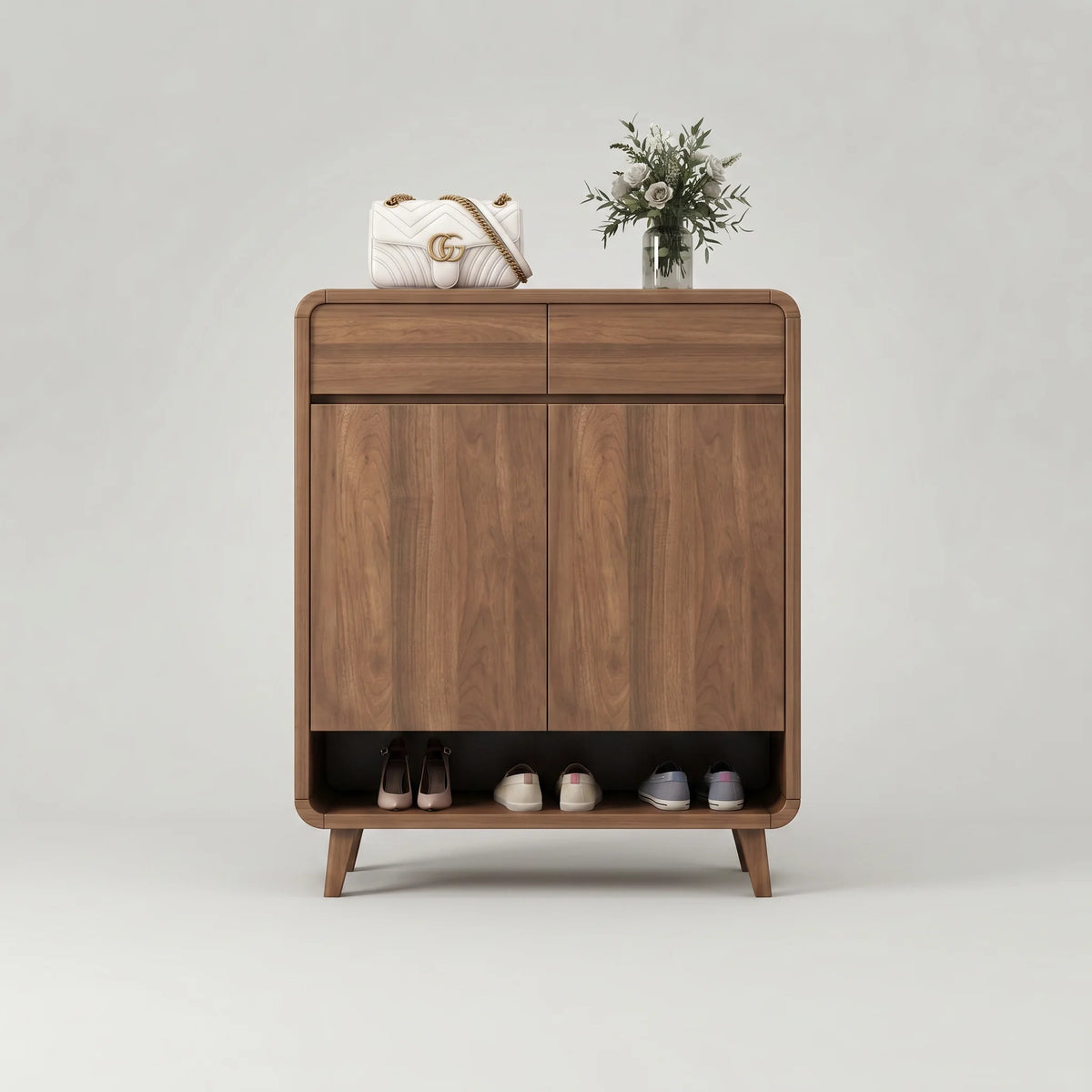 Photo originale du meuble à chaussures marron en bois avec deux tiroirs et niche basse