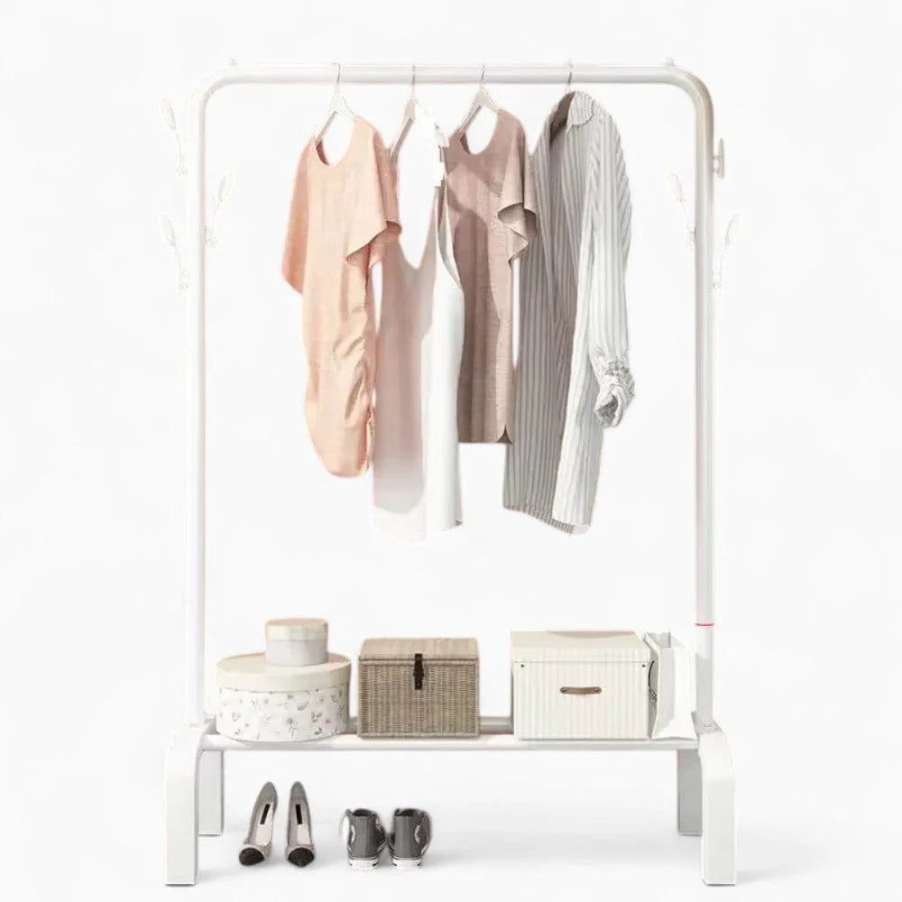 Photo originale du portant dressing blanc avec ses patères, étagère et pieds fixes