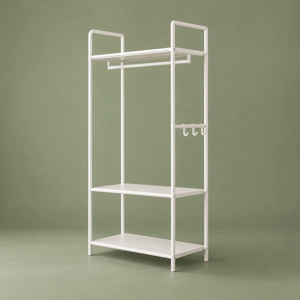 Structure complète du porte-manteau meuble blanc sans roulettes sur fond vert sauge