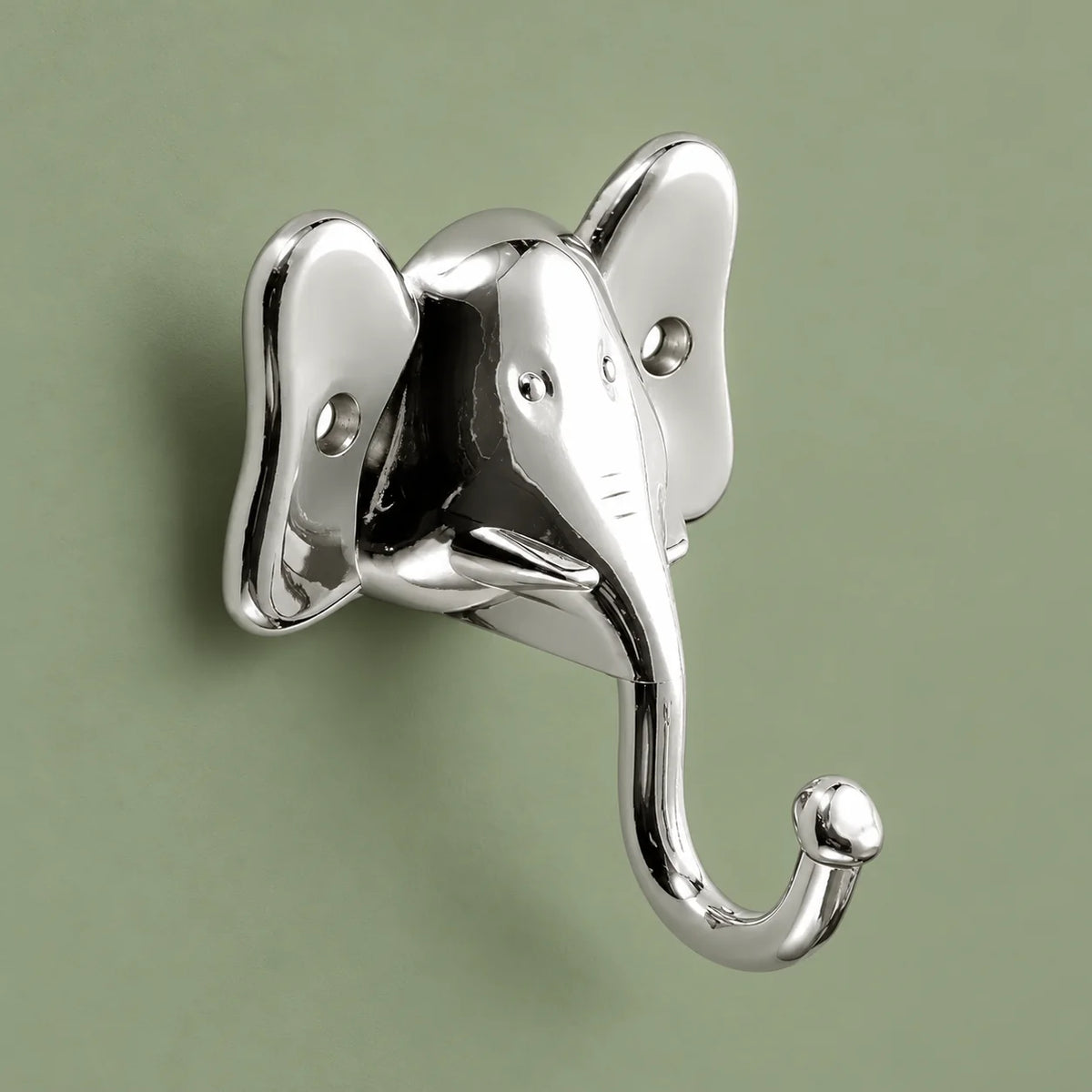 Patère éléphant argent vue entière sur fond vert sauge