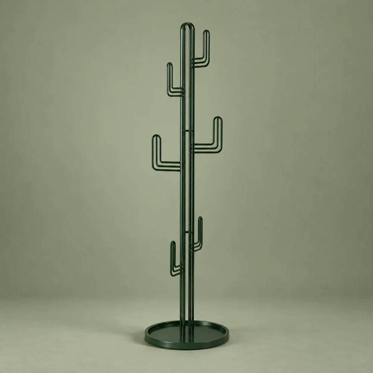 Porte-manteau cactus vert entier sur fond vert sauge