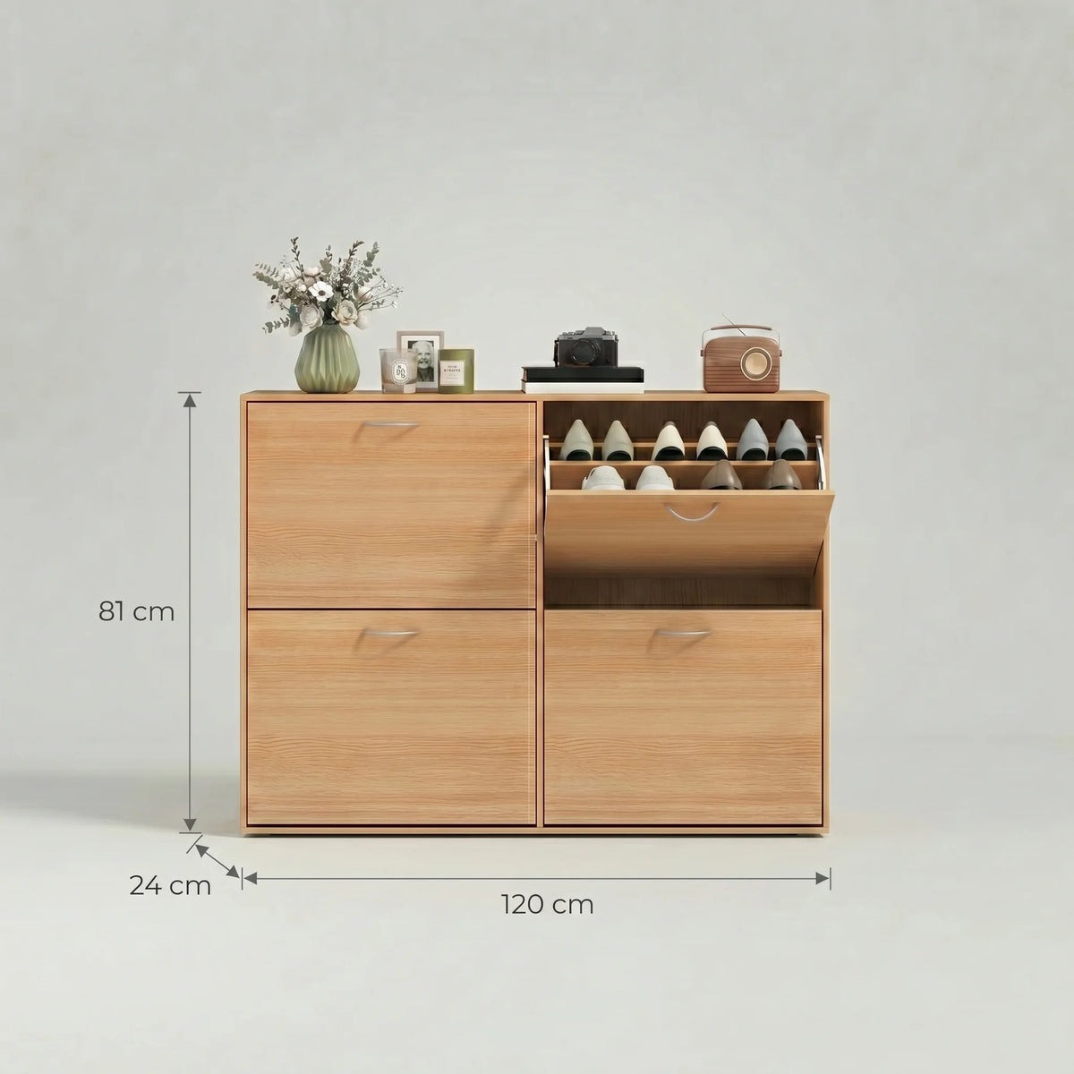 Dimensions du meuble à chaussures en bois naturel : 81 cm de hauteur, 120 cm de largeur et 24 cm de profondeur