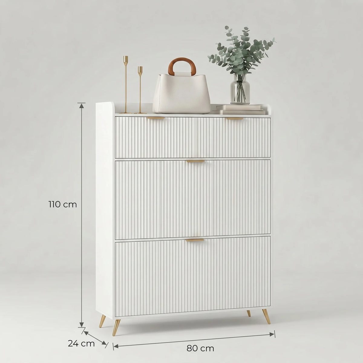 Dimensions du meuble à chaussures blanc : 110 cm de hauteur, 80 cm de largeur et 24 cm de profondeur