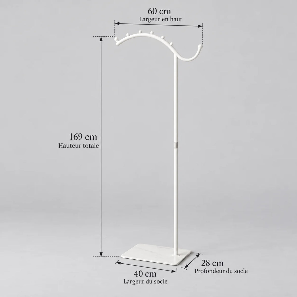 Dimensions du portant manteau voûté blanc : hauteur 169 cm, envergure 60 cm, socle 40 × 28 cm