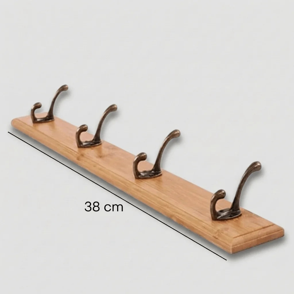 Dimensions de la patère murale en bois clair : longueur 38 cm