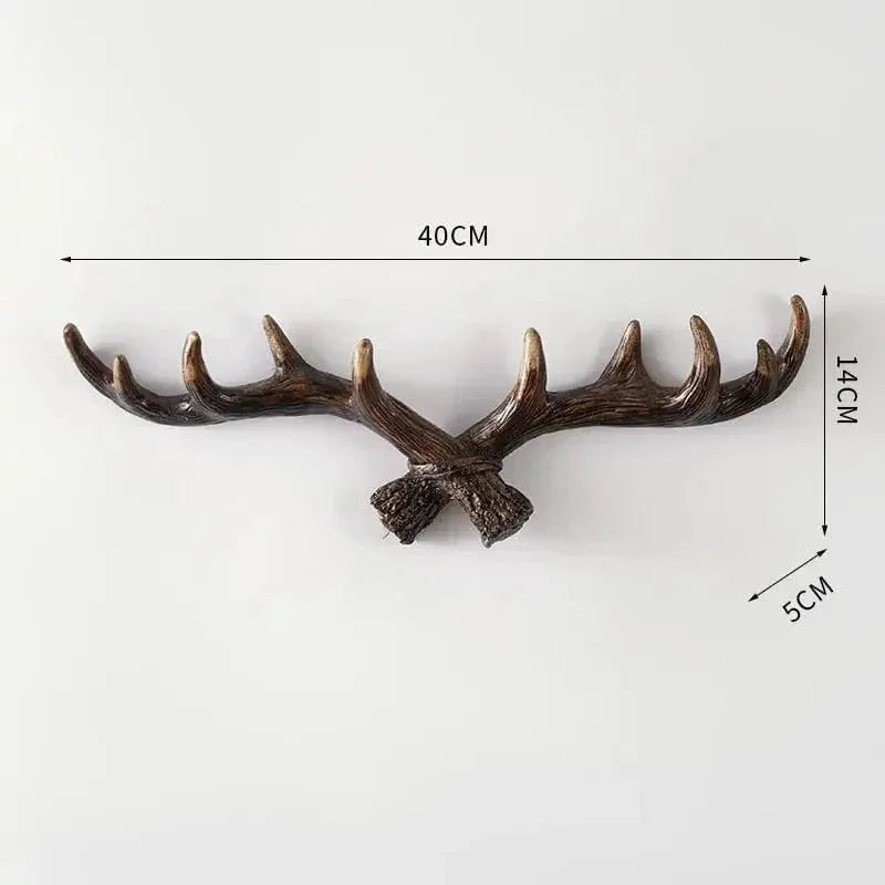 Dimensions du porte-manteau mural bois de cerf foncé : largeur 40 cm, hauteur 14 cm et profondeur 5 cm