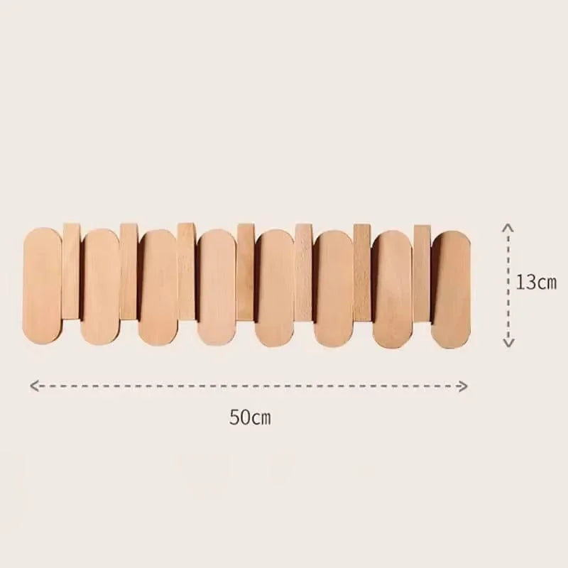 Dimensions vérifiées du porte-manteau mural en bois clair : largeur 50 cm et hauteur 13 cm