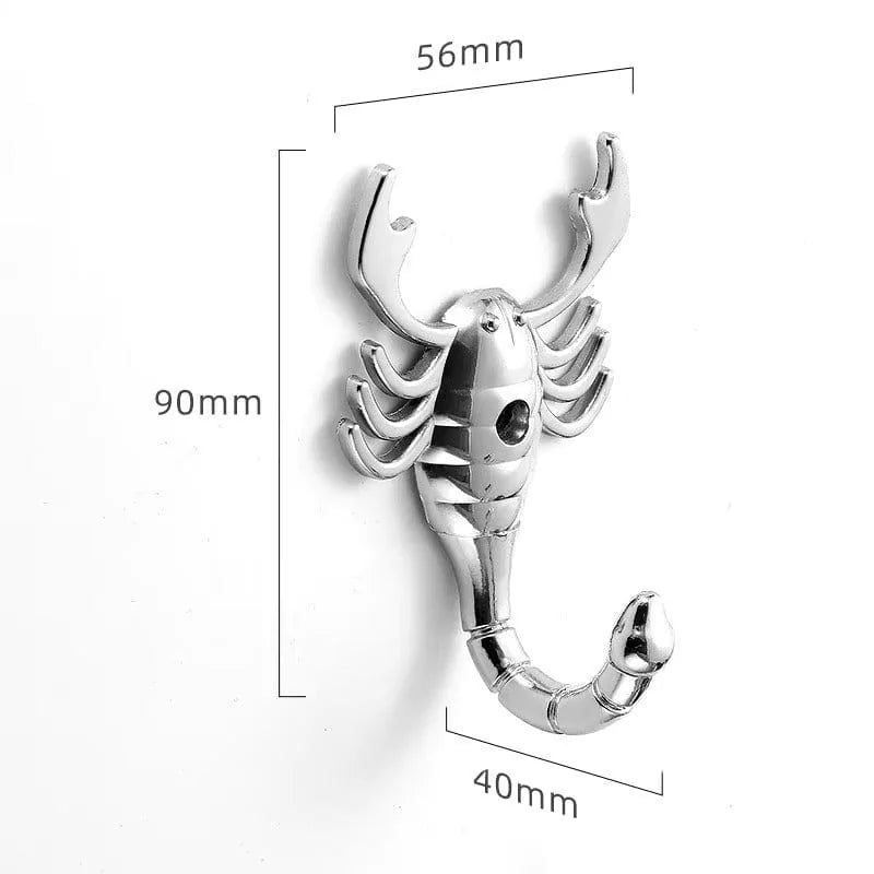 Dimensions de la patère scorpion selon la photo d'origine : largeur 56 mm, hauteur 90 mm, avancée 40 mm