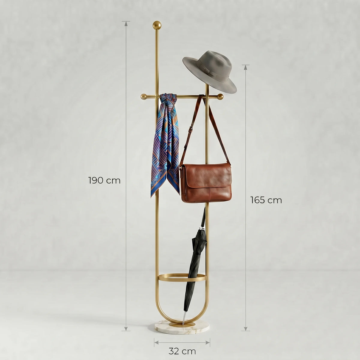 Image de cotes du porte-manteau doré à base en marbre blanc : hauteur totale 190 cm et diamètre de base 32 cm ; une cote secondaire de 165 cm y figure sans portée identifiée
