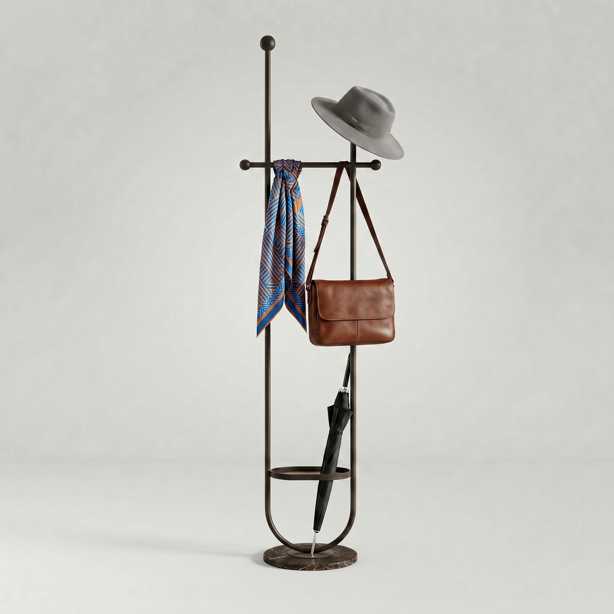 Porte Manteau sur Pied Noir Design